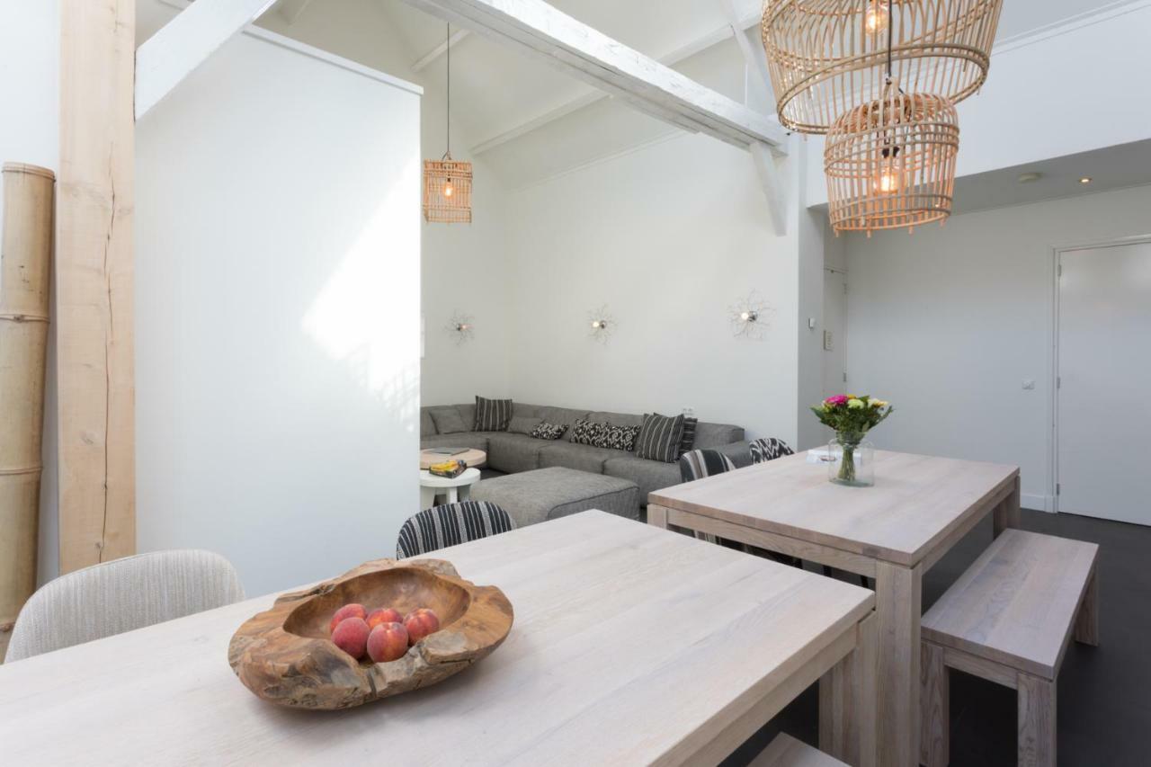 Апартаменты Bed & Bike De Dorsvloer Домбург Экстерьер фото